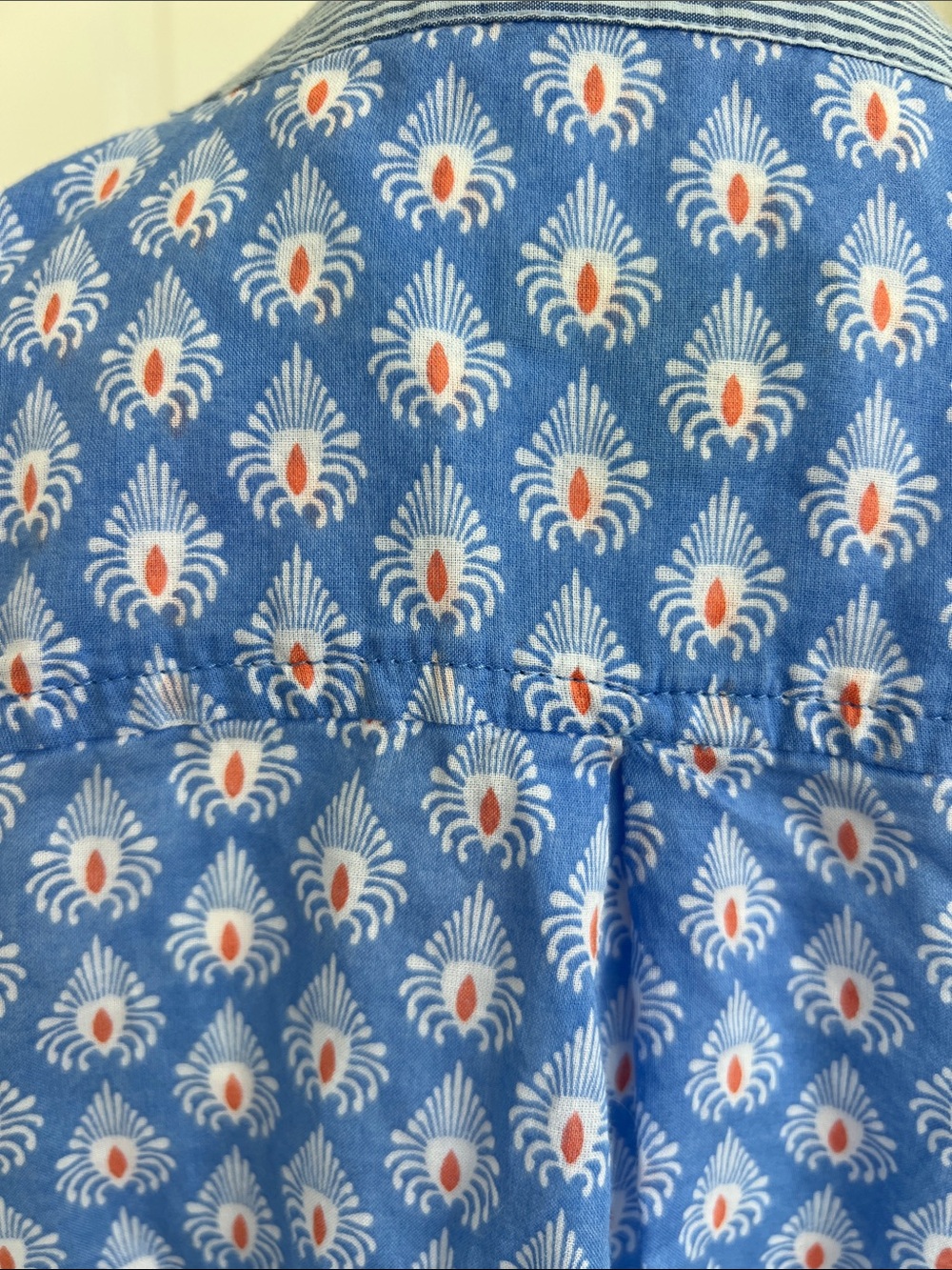 Talbots Blue Printed Long-Sleeve Popover Blouse petite medium - Picture 3 of 7